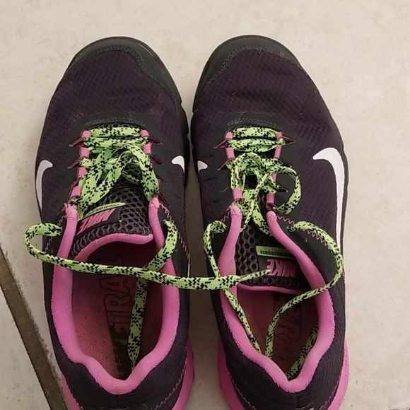 Nike sneakers - Picture 3 of 4